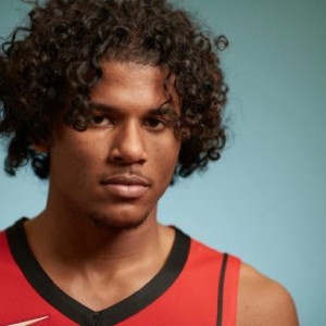 世界杯app下载-戈登或在下季离开休斯敦 火箭想送走沃尔难度太大